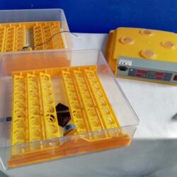 Inkubátor, automatická líheň na 96 vajec