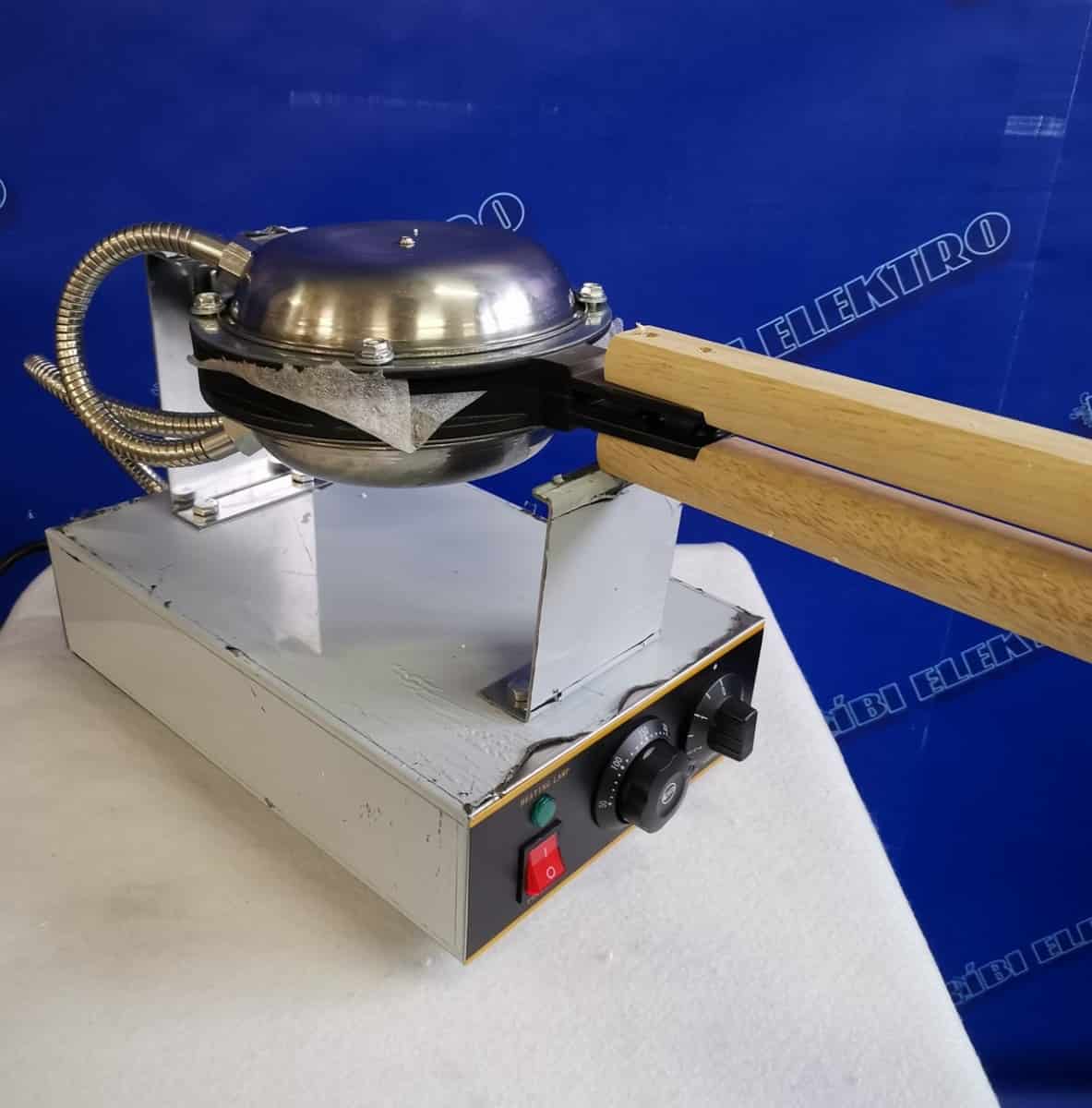 Vaflovač, výrobník bublinkových vaflí